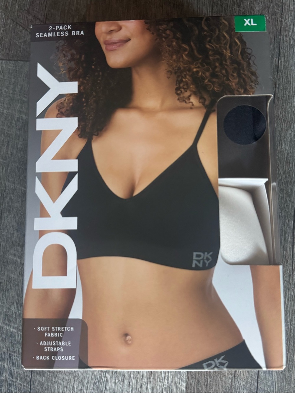 DKNY V-Neck Seamless Bra 2 Pack in Black & Ivory Extra Large